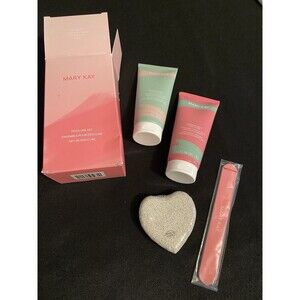 Mary Kay Pedicure Set - Brand New in Box ROSEMARY MINT FOOT SCRUB, LOTION FILE